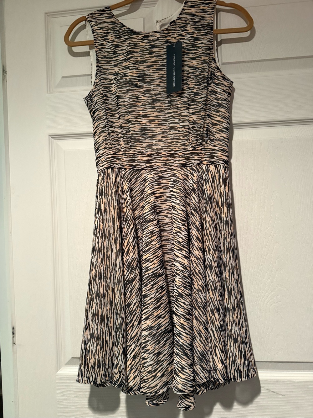 FRENCH CONNECTION Animal Print Sleeveless Fit-and-Flare Dress